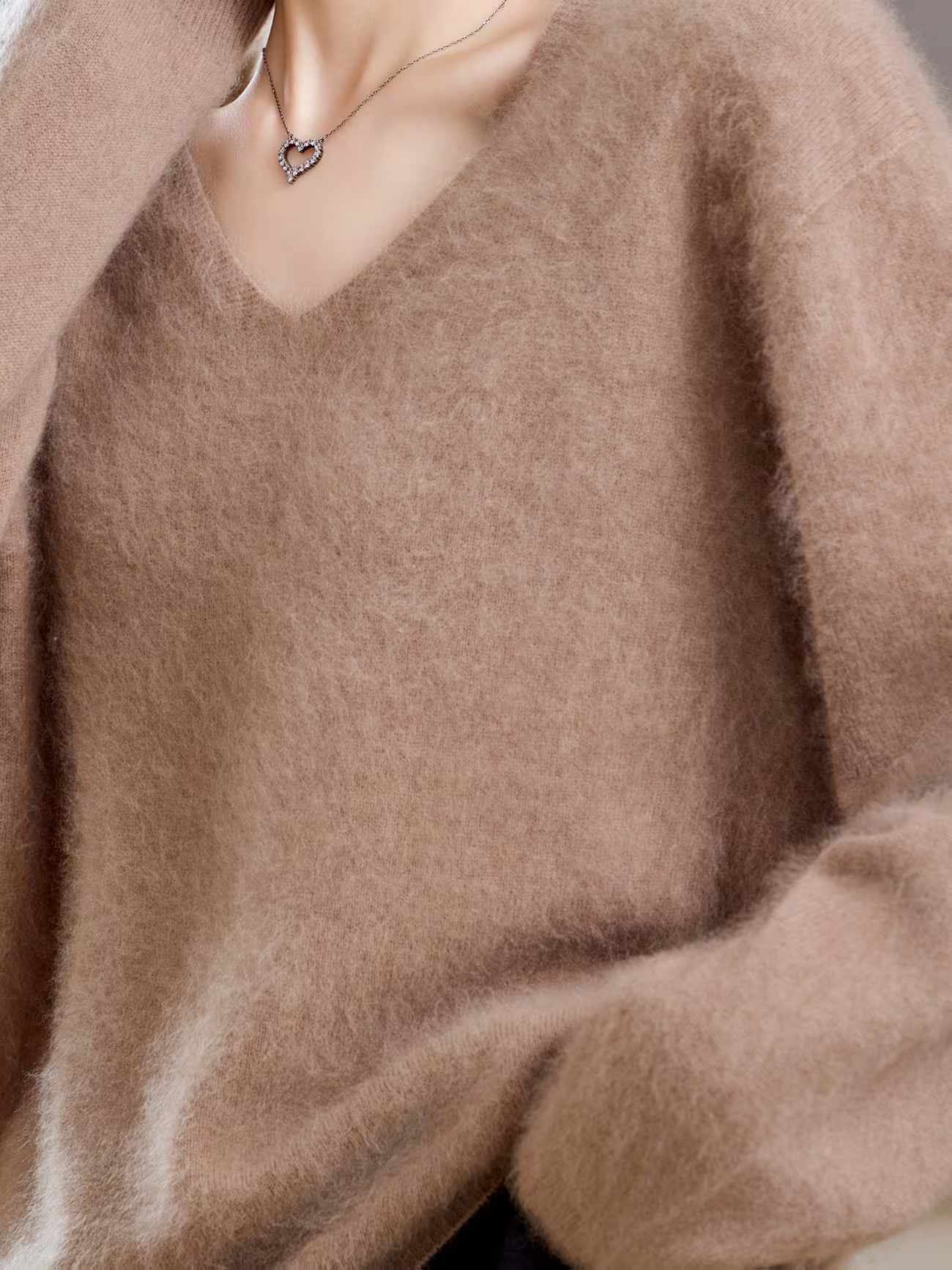 Élise | Brushed V-Neck Sweater